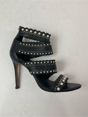 Pour la Victorie Ellura women Black heeled sandals with pearls Size 7.5